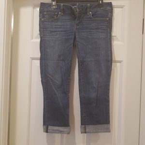 American Eagle Artist Cropped Jean